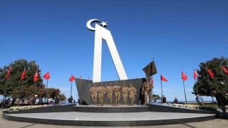 Ordu Şehitler Anıtı Başkan Gülere nasip oldu