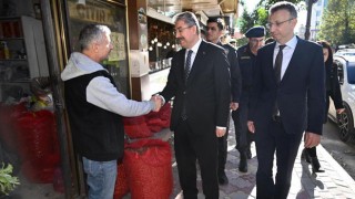 Osmaniye Valisi Yılmaz, Kadirli Esnaflarını Ziyaret Etti