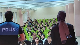 Osmaniye'de Öğrencilere Polislik Bilgilendirmesi Yapıldı