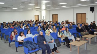 Osmaniye'de Rehber Öğretmenlere Seminer
