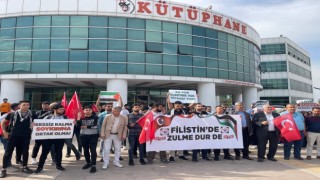 Osmaniyede üniversiteli gençler İsrailin Gazzeye yönelik saldırılarını kınadı