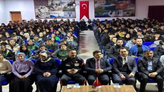 Özalpte “İşte O An” konulu konferans düzenlendi