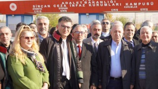 Özdağ: “Tutuklanan Vatanseverlere Politik Zulüm Yapılıyor”