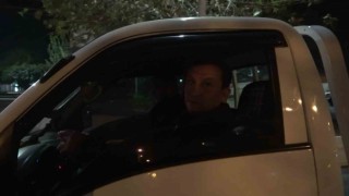 (Özel) Alkollü yakalandı, polis ekiplerine iş öğretmeye kalktı
