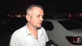Park halindeki araçların aynalarını uçan tekmeyle kırdı