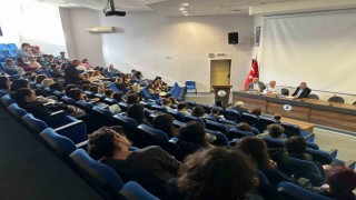 PAÜde ‘Fransız Aydınlanmasının Atatürk ve Cumhuriyete Etkileri paneli düzenlendi