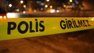 Rayda otururken tren çarptı, feci şekilde can verdi
