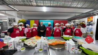 Rumenler Türk mutfağının zeytinyağlı yemeklerine hayran kaldı