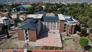 Sakarya İmam Hatip Lisesi açılış için gün sayıyor