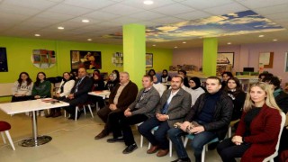 Sakaryalı yazarlar şehrinin gençleriyle buluştu