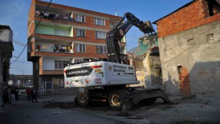 Samsunda metruk binalar yıkılıyor