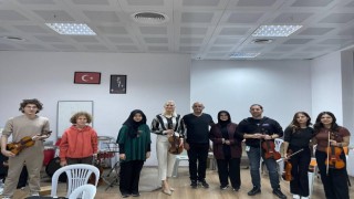 Sanat Akademisi öğrencileriyle bir araya geldi