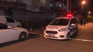 Sancaktepede bir grup saldırgan silah ve bıçakla bir kişiyi ağır yaraladı