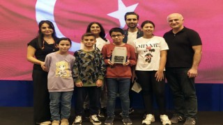 SANKO Okulları öğrencileri VEX IQ Robotik yarışmasından iki ödülle döndü