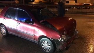 Şerit değiştirirken otobüse çarptı: 1 yaralı