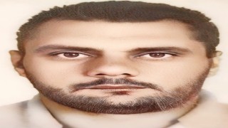 Seyir halindeki araçtan atlayarak hayatını kaybetti