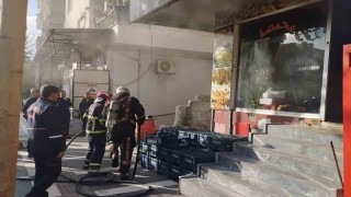 Sigara izmariti işyerini kül etti
