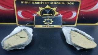 Siirtte bir kişinin ayakkabılarının taban kısmından uyuşturucu çıktı