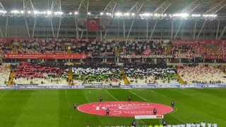 Sivasspor taraftarlarından koreografi