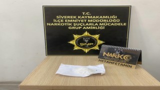 Siverekte uyuşturucu satıcılarına operasyon: 2 tutuklama