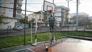 Spor sahaları bakımdan geçiyor