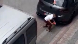 Sultangazide küçük çocuğun bayrak hassasiyeti