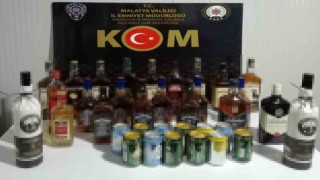 Şüphe üzerine durdurulan araçta kaçak alkol ele geçirildi