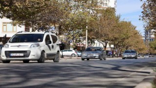 Sürücülere sisli ve puslu havalarda güvenli sürüş uyarısı