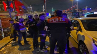 Taksimde helikopter destekli huzur uygulaması: Denetimde pompalı tüfek ele geçirildi
