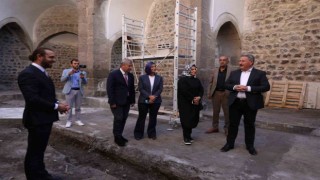 Tarihine sahip çıkan Melikgazi, Köşk Medreseyi gün yüzüne çıkarıyor