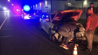 Ticari taksi ile otomobil kavşakta çarpıştı: 4 yaralı