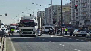 Tırın çarptığı yaya ağır yaralandı