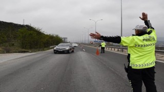 Trafik denetiminde 8 sürücüye idari para cezası yazıldı