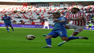 Trendyol Süper Lig: Antalyaspor: 0 - Çaykur Rizespor: 0 (İlk yarı)