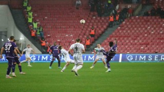 Trendyol Süper Lig: Samsunspor: 1 - Beşiktaş: 1 (İlk yarı)