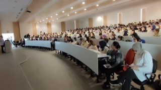 Türk milletinin ‘Atasına vedası konferansla anlatıldı