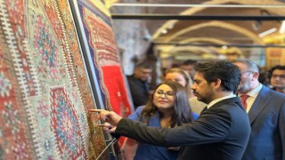 Türk ve İslam Eserleri Müzesinde “Renkten Motife Anadolu Kilimleri” sergisi açıldı