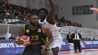 Türkiye Sigorta Basketbol Süper Ligi: Aliağa Petkimspor: 94 - Manisa Büyükşehir Belediyespor: 74