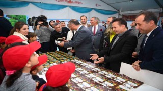 Tuzla 6ıncı Kitap Fuarı kapılarını açtı