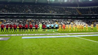 UEFA Avrupa Konferans Ligi: Beşiktaş: 0 - Bodo-Glimt: 0 (Maç devam ediyor)