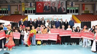 Uluslararası Türk Dünyası Bilim ve Kültür Şenliğinde birincilik ödülü Altındağ Hacıbayram Ortaokulu öğrencilerinin