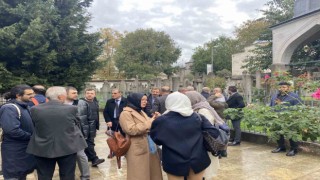 Usta edebiyatçı Sezai Karakoç vefatının 2. yılında kabri başında anıldı
