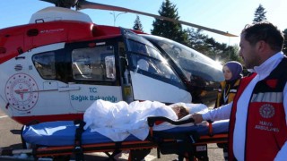 Üzerine çaydanlık devrilen bebek hava ambulansı ile Ankaraya götürüldü