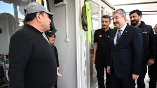 Vali Yılmaz, Cebelibereket Konteyner Çarşı'da İncelemelerde Bulundu