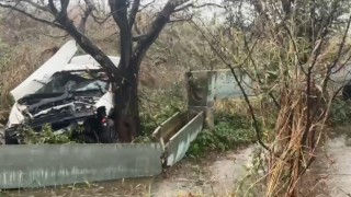 Yağmurda kayıp kontrolden çıkan otomobil tarlaya uçtu: 1 ölü