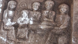 Yalovada hafriyat çalışmasında bin 800 yıllık mezar steli çıktı