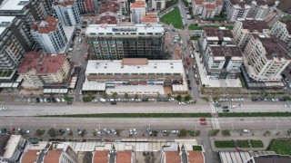 Yanan iş merkezinin bilançosu günün ilk ışıklarıyla ortaya çıktı
