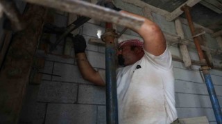 Yevmiyelerin bin 500 lirayı bulduğu enkaz kentte iş var, işçi yok