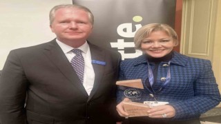Yıldız Holdinge “Yılın Kurumsal Sosyal Sorumluluk Programı” ödülü