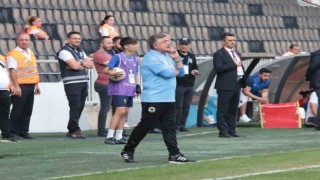 Yılmaz Vural Menemenin başında 2de 2 yaptı